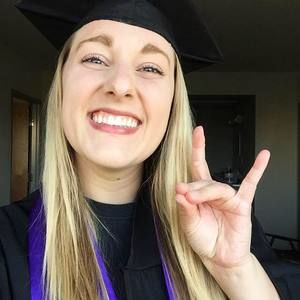 Meet your Posher, Kayla